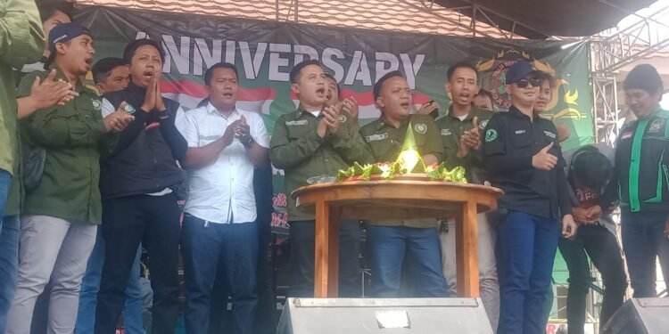 HUT Ke 4 Perjuangan OJeg Online dan TRC  Meriah