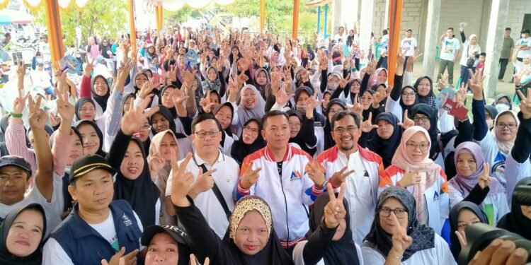 Wow Keren Ratusan Warga Perum Griya Kondang Asri Komitmen Pilih Cabup Petahana Aep Syaepuloh di Pilkada Karawang