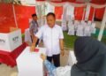 Cawabup No 2 H Maslani Salurkan Hak Suaranya di TPS 23 Perum Permata Regency Cikampek Utara
