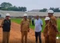 Bupati Karawang Aep Syaepuloh Bareng Sekda dan  PUPR Tinjau Pembangunan Stadion Singaperbangsa