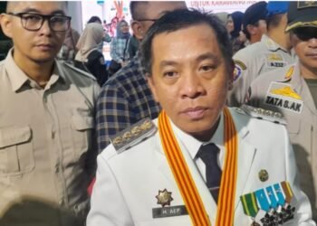 Usai Dilantik Bupati Aep Syaepuloh dan Wabup Maslani, Bertekad Bawa Perubahan.Positif Untuk Karawamg Maju