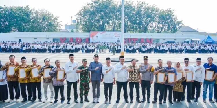 HUT Koperasi Ke 78 Bupati Karawang Kukuhan 309 Koperasi Merah Putih Beserta 1.588 Pengurus dan 964 Pengawas