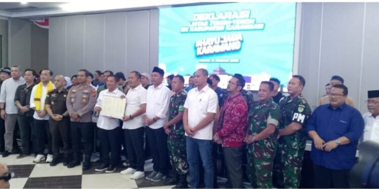 Bupati Karawang Bareng Forkopimda Deklarasikan Hayu Jaga Karawang