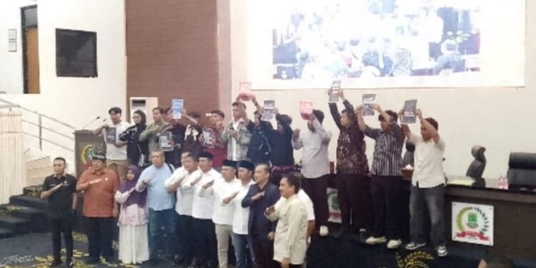 DPRD Karawang Sepakat Jawab Enam Poin Aspirasi Mahasiswa