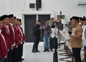 Energi Baru Bupati Lantik H Zeni Zaelani Jadi Ketua DKM Mesjid Agung Karawang Masa Hidmat 2025-2029