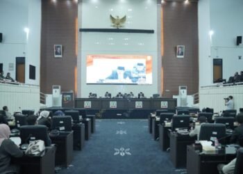 DPRD Karawang Gelar Rapat Paripurna  Masa Reses Ke II Tahun 2025-2026